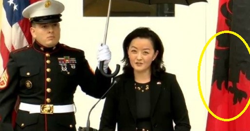 Skandal/ Stafi sorosian e nxjerr Ambasadoren e re Amerikane me flamur Kinez.