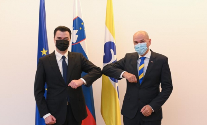 Basha takohet me kryeministrin e Sllovenisë Janez Jansa