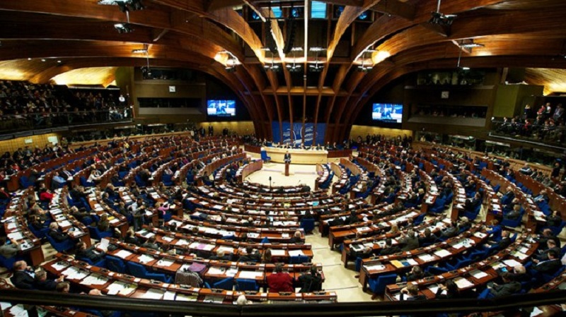 Zbardhet rezoluta e PE-së për tensionet në Veri të Kosovës