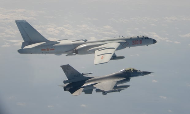 Kina ‘provokon, rreth 38 avionë luftarakë fluturojnë mbi ishulin e Tajvanit