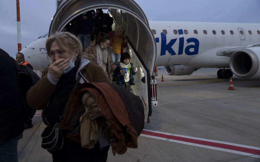OKB: Numri i refugjatëve ukrainas mund të kalojë katër milionë brenda ditësh
