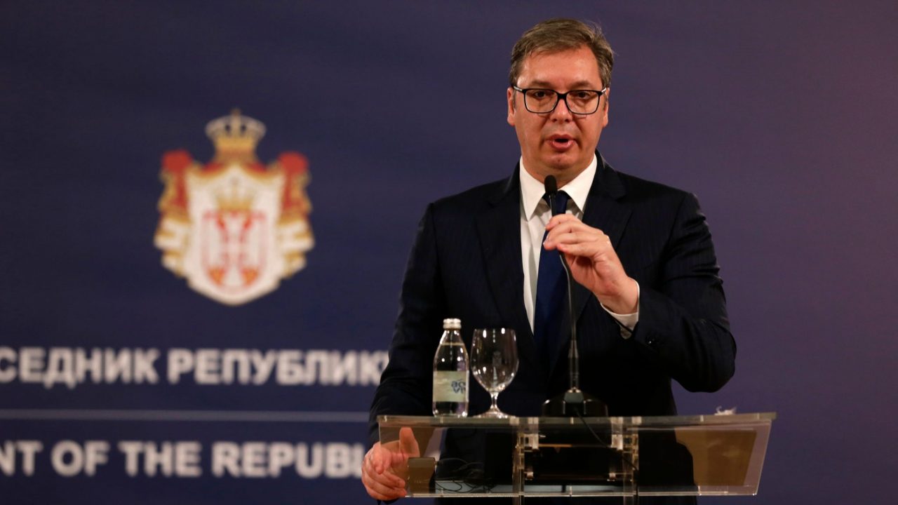 Zgjedhjet e trefishta në Serbi, Vuçiç shpall fitoren