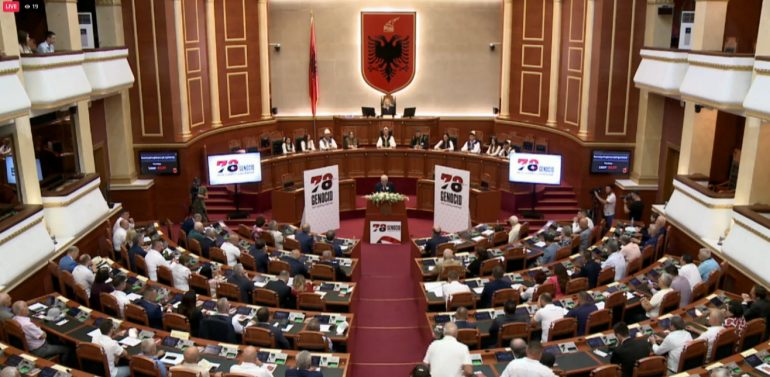 Çështja çame futet në parlamentin e Shqipërisë