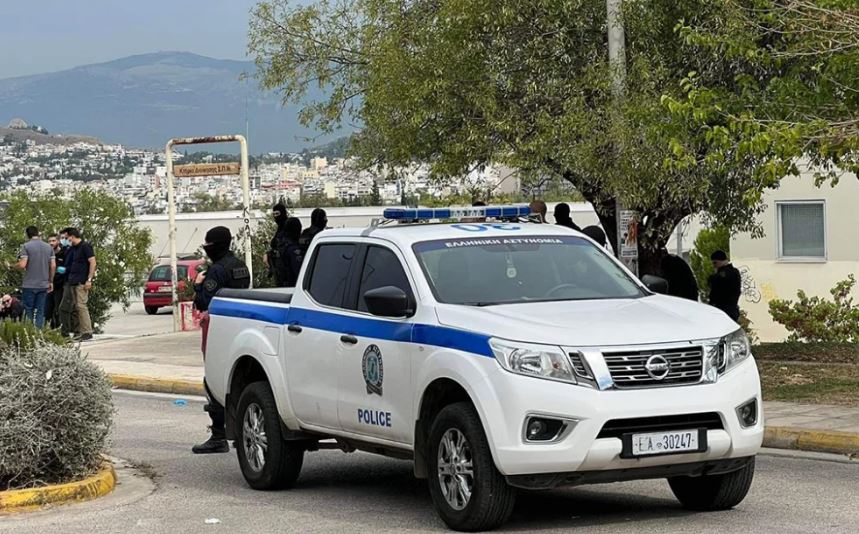 E rëndë në Greqi/ Polici vret gruan dhe më pas veten