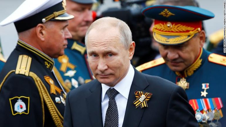 Vladimir Putin pëson “arrest kardiak”