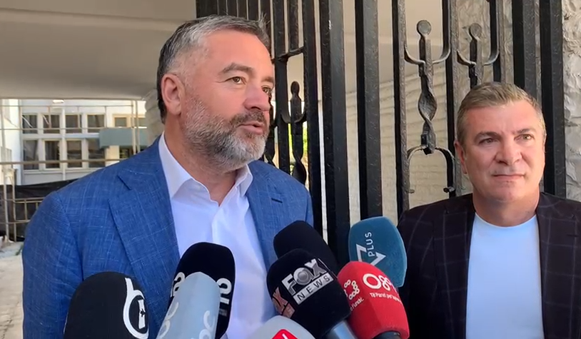 Gjiknuri prezanton Blendi Klosin si drejtues politik në Vlorë