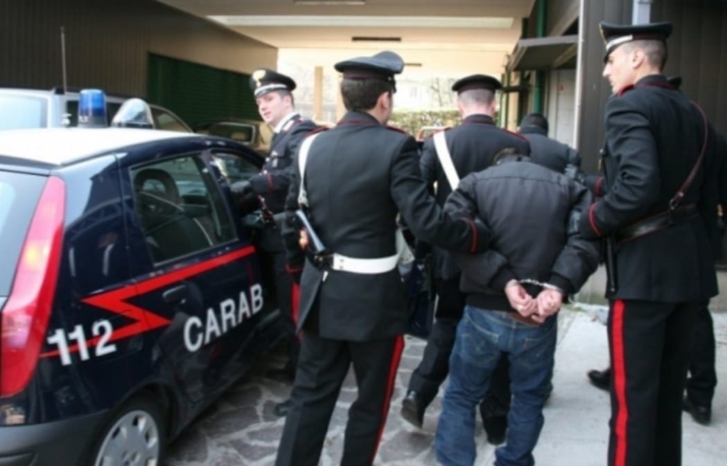 Sherr masiv mes shqiptarëve në Itali, të plagosura nga ngjarja edhe dy gra
