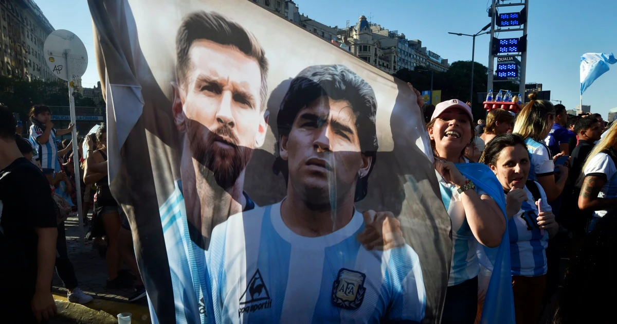 Festë madhështore/ Lionel Messi dhe Argjentina mbërritën në Buenos Aires (VIDEO)