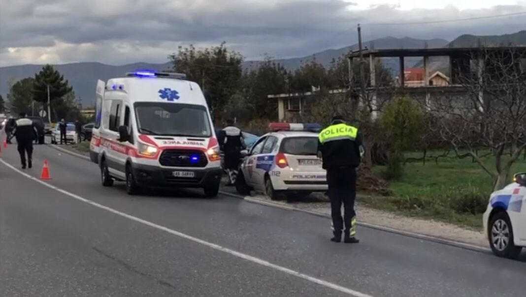Përplaset për vdekje një 35-vjeçare në rrugën dytësore Tiranë-Durrës, policia arreston shoferin e makinës