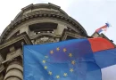 Merret vendimi, BE-ja zyrtarisht kushtëzon integrimin e Serbisë me normalizimin e raporteve me Kosovën