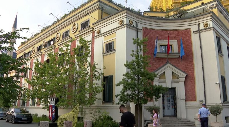 Shoqata e të Zgjedhurve Vendorë letër KE-së: Procesi po zhvillohet në mënyrë të njëanshme