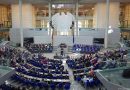 Mjekët shqiptarë në Gjermani peticion për Bundestagun: Përdorimi i gazit lotsjellës, joproporcional