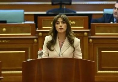 Albulena Haxhiu: Arroganca nxiti protestat! Kërkesat e studentëve të dëgjohen