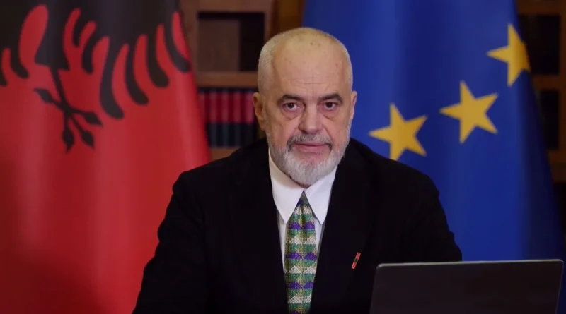 “S’janë studentë”/ Rama lexon me emra të arrestuarit e dhunës në protestë