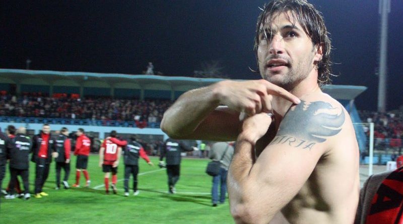Lorik Cana në krah të studentëve, thirrje institucioneve: Gjeni zgjidhje